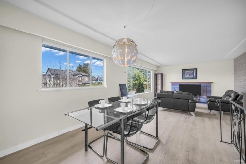 8620 Camden Cresent, Richmond, BC - Indoor
