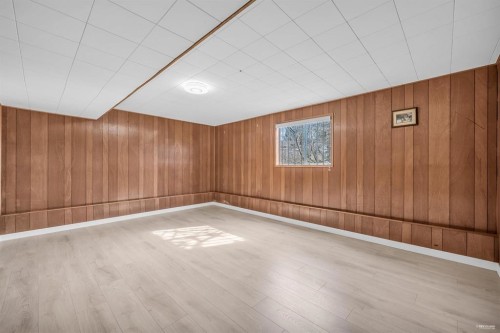 8620 Camden Cresent, Richmond, BC - Indoor Photo Showing Other Room