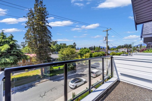 2-2316 Cliff Avenue, Burnaby, BC - Outdoor With View
