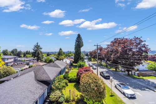 2-2316 Cliff Avenue, Burnaby, BC - Outdoor With View