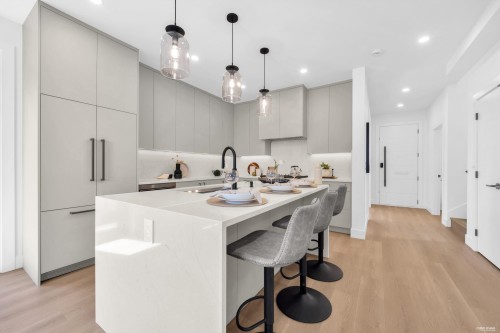 2-2316 Cliff Avenue, Burnaby, BC - Indoor