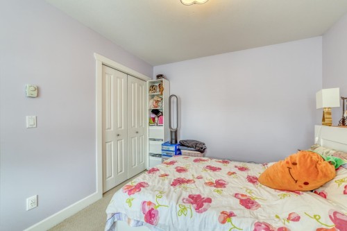7680 Acheson Road, Richmond, BC - Indoor Photo Showing Bedroom