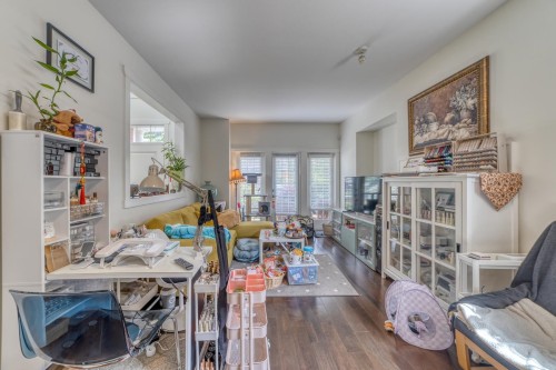 7680 Acheson Road, Richmond, BC - Indoor With Fireplace
