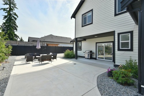 514 Jordan Way, Gibsons, BC - Outdoor With Exterior