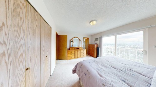 197 Warrick Street, Coquitlam, BC - Indoor Photo Showing Bedroom