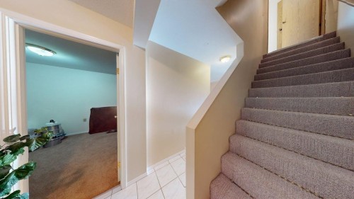 197 Warrick Street, Coquitlam, BC - Indoor Photo Showing Other Room