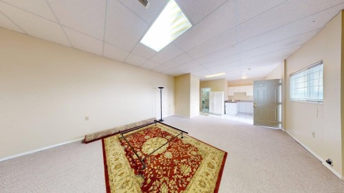 197 Warrick Street, Coquitlam, BC - Indoor Photo Showing Other Room