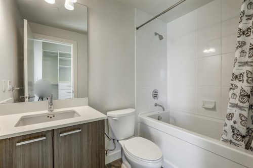2106-2789 Shaughnessy Street  Port Coquitlam, BC V3C 0C3