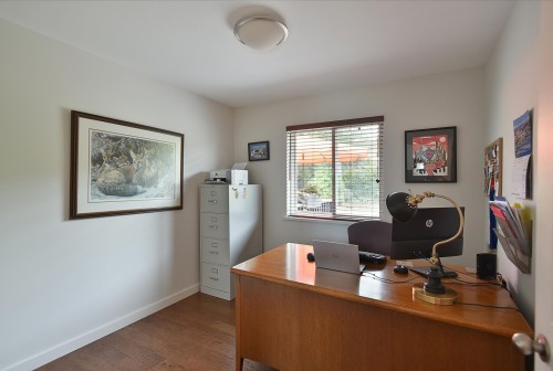 5866D Turnstone Crescent, Sechelt, BC - Indoor Photo Showing Office