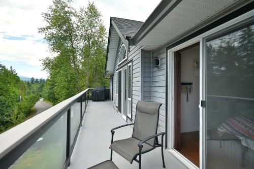 5866D Turnstone Crescent, Sechelt, BC - Outdoor With Exterior
