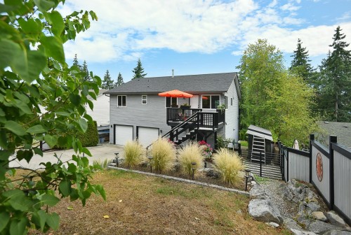 5866D Turnstone Crescent, Sechelt, BC - Outdoor
