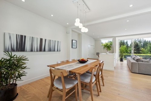 5766 Cranley Drive, West Vancouver, BC - Indoor
