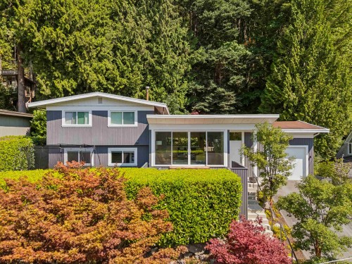 5766 Cranley Drive, West Vancouver, BC - Outdoor