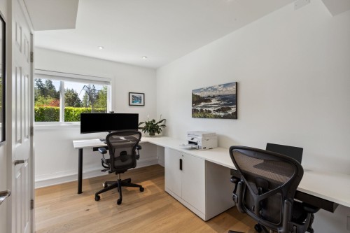 5766 Cranley Drive, West Vancouver, BC - Indoor Photo Showing Office