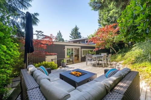 5766 Cranley Drive, West Vancouver, BC - Outdoor With Deck Patio Veranda