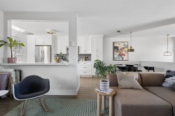 3-270 3rd Street E North Vancouver, BC V7L 1E7