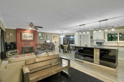 24835 Smith Avenue Maple Ridge, BC V4R 2A7
