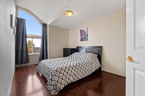 1512 Eagle Mountain Drive, Coquitlam, BC - Indoor Photo Showing Bedroom
