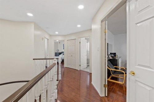 1512 Eagle Mountain Drive, Coquitlam, BC - Indoor Photo Showing Other Room
