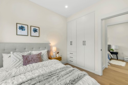 1-281 48Th Avenue E, Vancouver, BC - Indoor Photo Showing Bedroom