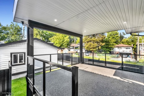 1-281 48Th Avenue E, Vancouver, BC - Outdoor With Exterior