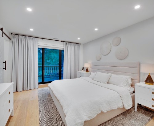2159 Mcmullen Avenue, Vancouver, BC - Indoor Photo Showing Bedroom