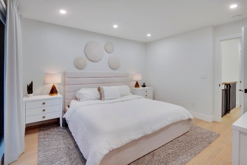 2159 Mcmullen Avenue, Vancouver, BC - Indoor Photo Showing Bedroom