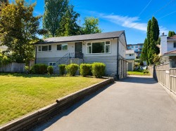 910 Robinson Street  Coquitlam, BC V3J 4G6