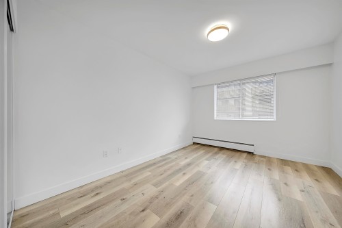 302-170 3Rd Street E, North Vancouver, BC - Indoor Photo Showing Other Room