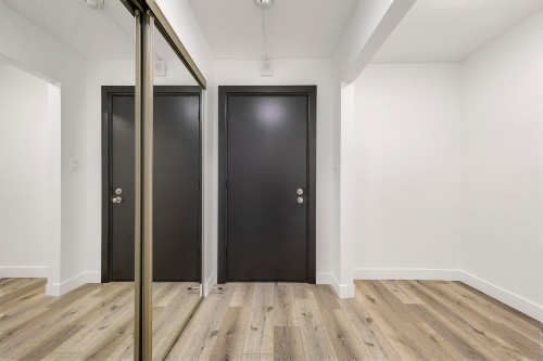 302-170 3Rd Street E, North Vancouver, BC - Indoor Photo Showing Other Room