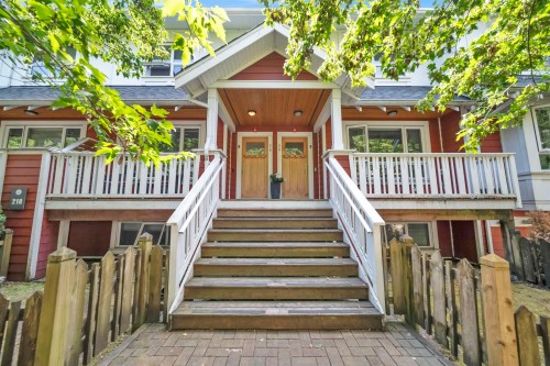 4-218 Camata Street  New Westminster, BC V3M 0H8