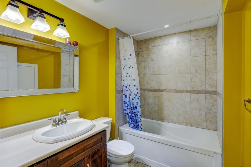 2986 Albion Drive, Coquitlam, BC - Indoor Photo Showing Bathroom
