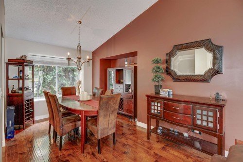 2986 Albion Drive, Coquitlam, BC - Indoor Photo Showing Dining Room