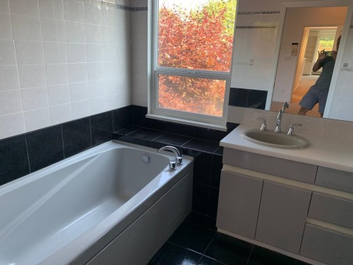 1937 13Th Avenue W, Vancouver, BC - Indoor Photo Showing Bathroom