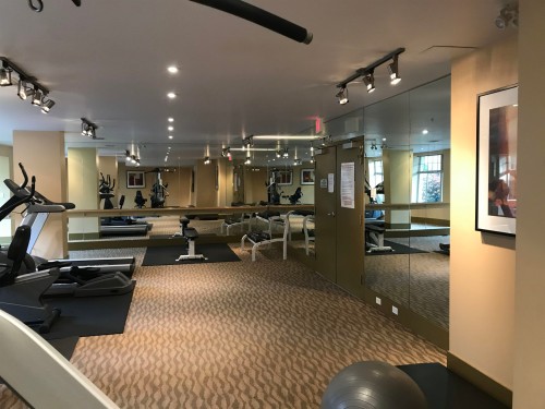 103-4883 Maclure Mews, Vancouver, BC - Indoor Photo Showing Gym Room