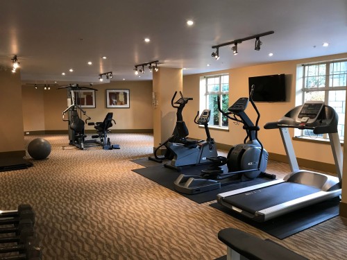 103-4883 Maclure Mews, Vancouver, BC - Indoor Photo Showing Gym Room