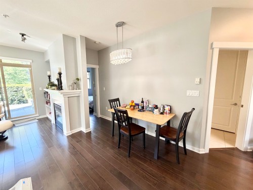 103-4883 Maclure Mews, Vancouver, BC - Indoor Photo Showing Other Room