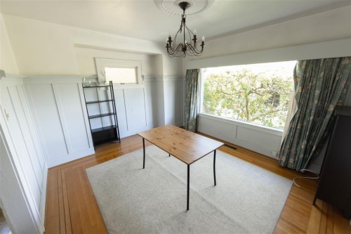 4674 4Th Avenue W, Vancouver, BC - Indoor