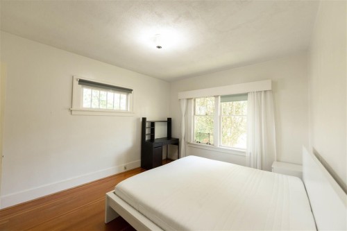 4674 4Th Avenue W, Vancouver, BC - Indoor Photo Showing Bedroom