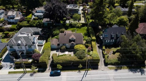 4674 4Th Avenue W, Vancouver, BC - Outdoor
