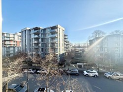 410-3163 Riverwalk Avenue Vancouver, BC V5S 0A8