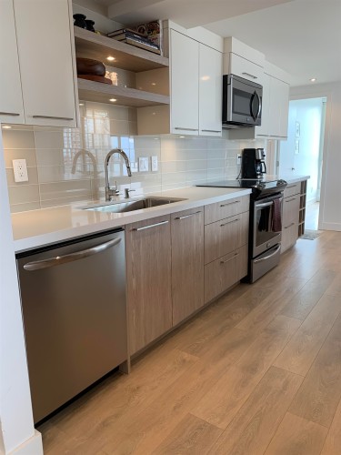 3102-183 Keefer Place, Vancouver, BC - Indoor Photo Showing Kitchen With Stainless Steel Kitchen