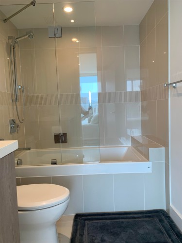 3102-183 Keefer Place, Vancouver, BC - Indoor Photo Showing Bathroom