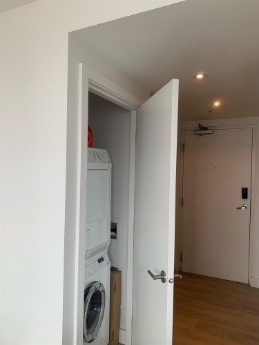 3102-183 Keefer Place, Vancouver, BC - Indoor Photo Showing Laundry Room