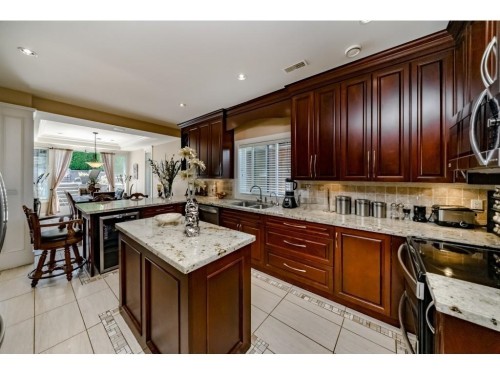 5955 Forglen Drive, Burnaby, BC - Indoor Photo Showing Kitchen With Double Sink