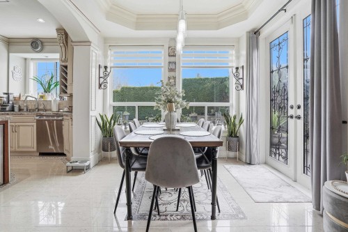 5957 Forglen Drive, Burnaby, BC - Indoor Photo Showing Dining Room