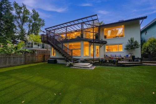 2360 Mackay Avenue, North Vancouver, BC - Outdoor With Deck Patio Veranda