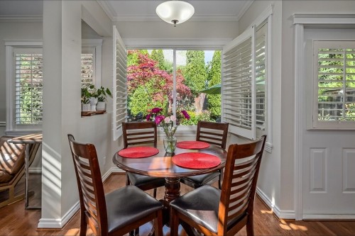 5379 Wellburn Drive, Delta, BC - Indoor Photo Showing Dining Room
