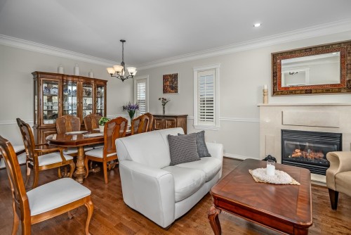 5379 Wellburn Drive, Delta, BC - Indoor Photo Showing Living Room With Fireplace