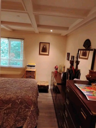 8354 Vinewood Place, Burnaby, BC - Indoor Photo Showing Bedroom
